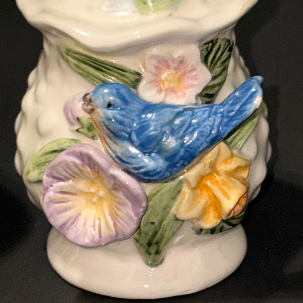 Fitz & Floyd Bluebirds Floral Ceramic Salt Pepper Shaker Set White Hobnail - Picture 5 of 16